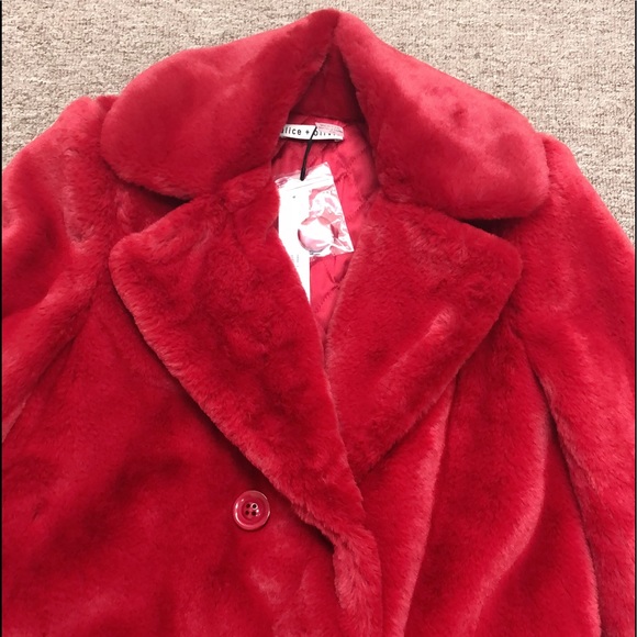 Alice + Olivia Montana Faux Fur coat. Size XS - Picture 3 of 8